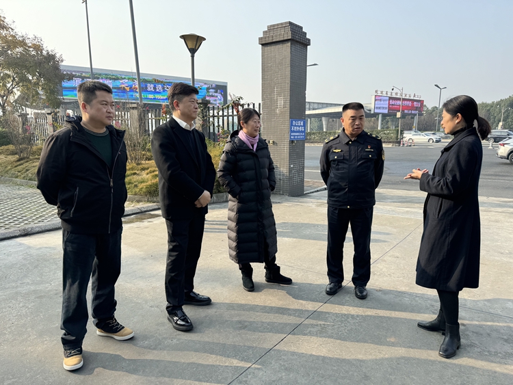 20241227四川省交通運輸綜合行政執(zhí)法總隊第四支隊到川西公司開展2024年度服務(wù)質(zhì)量檢查_副本.jpg